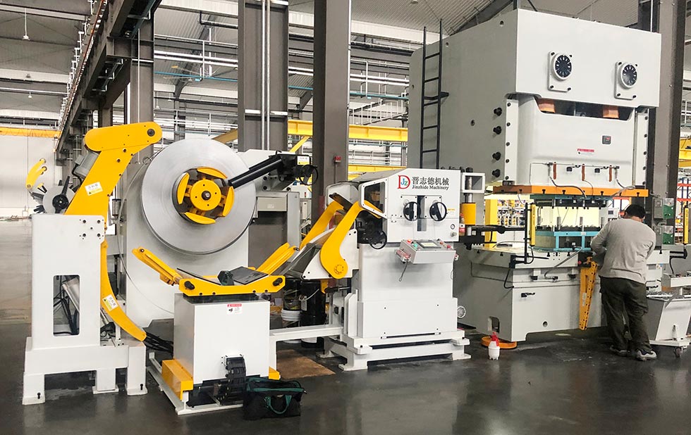 三合一送料機沖床自動化生產線